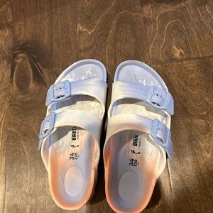 Birkenstock girls size 34 sandals